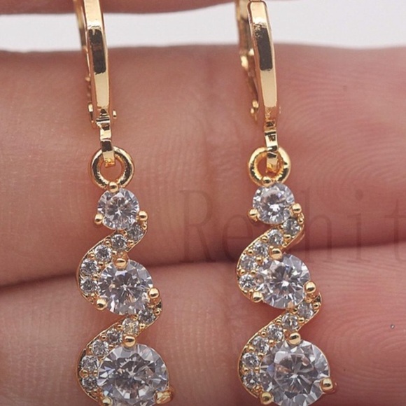New! 18K Gold Filled White Topaz Gemstone Earrings - Picture 3 of 4